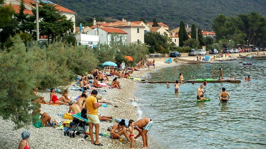 Apartments Tatjana Martinšćica Екстериор снимка