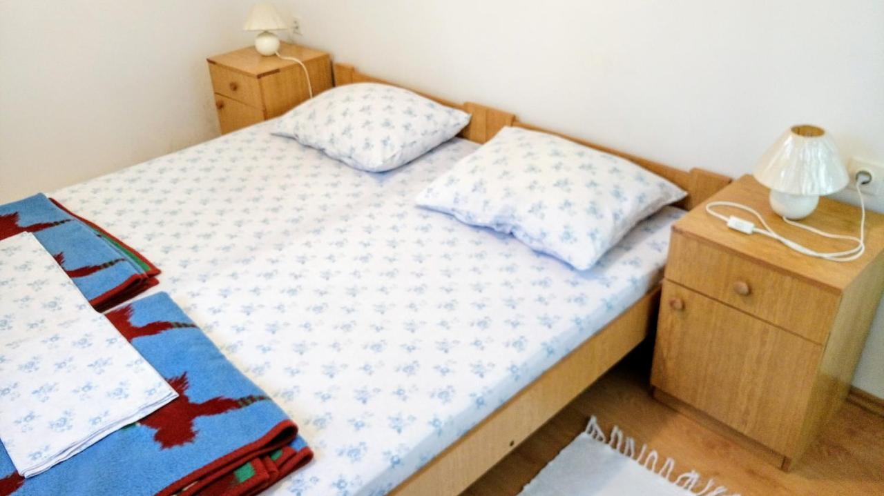 Apartments Tatjana Martinšćica Екстериор снимка